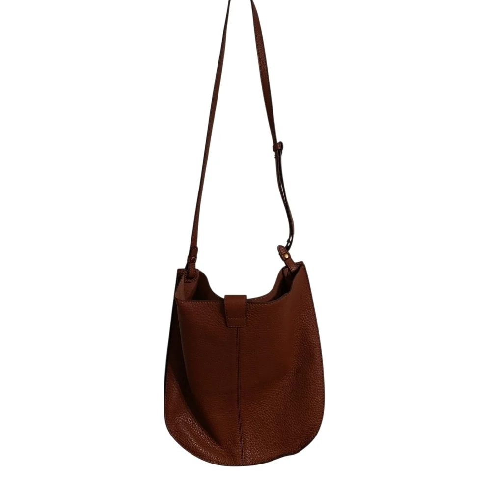 Elegant Brown Leather Shoulder Bag